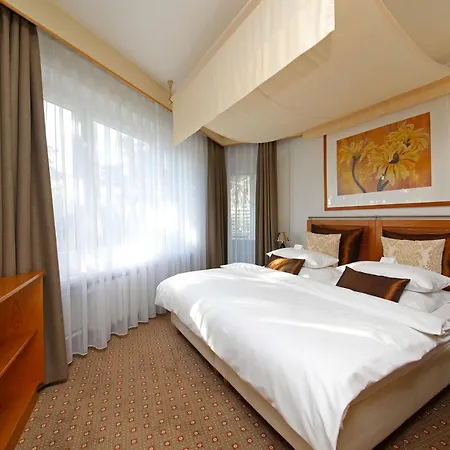 Western Hanse Hotel 4*